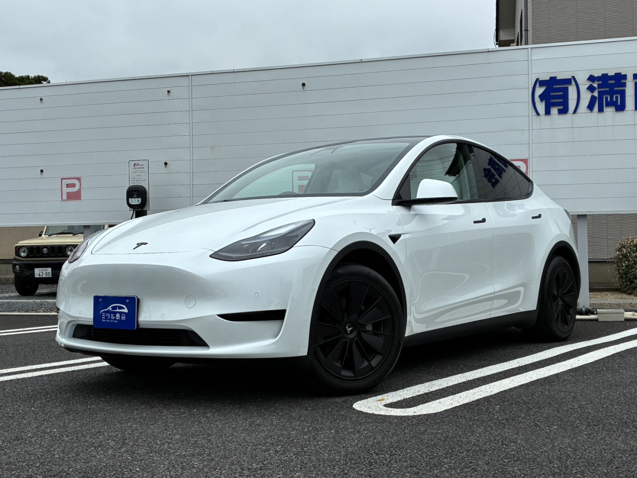 テスラ　モデルY　RWD